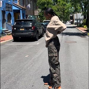 Meet your Posher, Paris